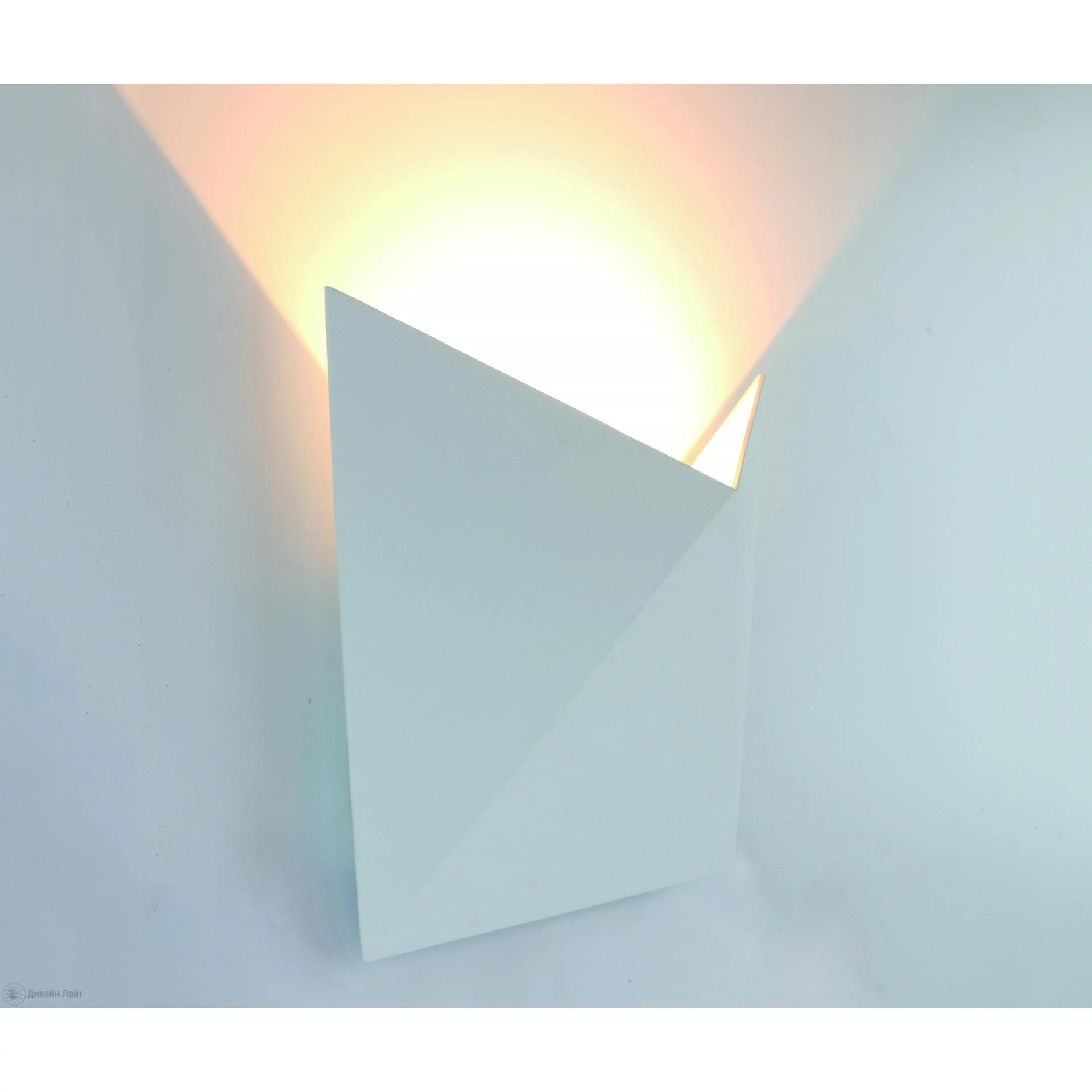 Светильник настенный ARTE Lamp BUSTA A1609AP-1WH