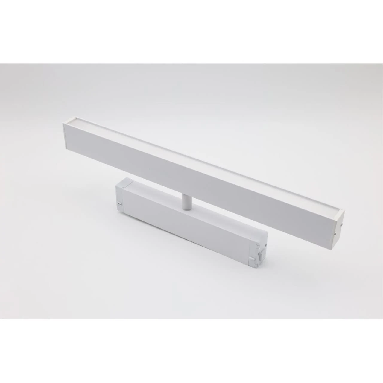 Светильник на шине APLOYT Magnetic track 220 APL.0203.11.18