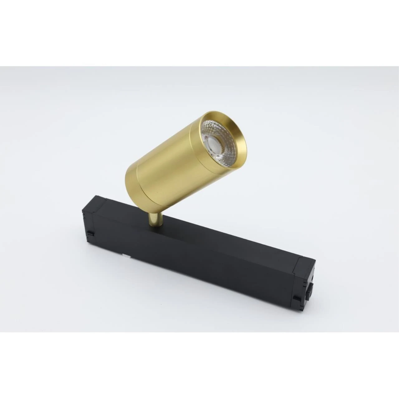 Светильник на шине APLOYT Magnetic track 220 APL.0205.10.09