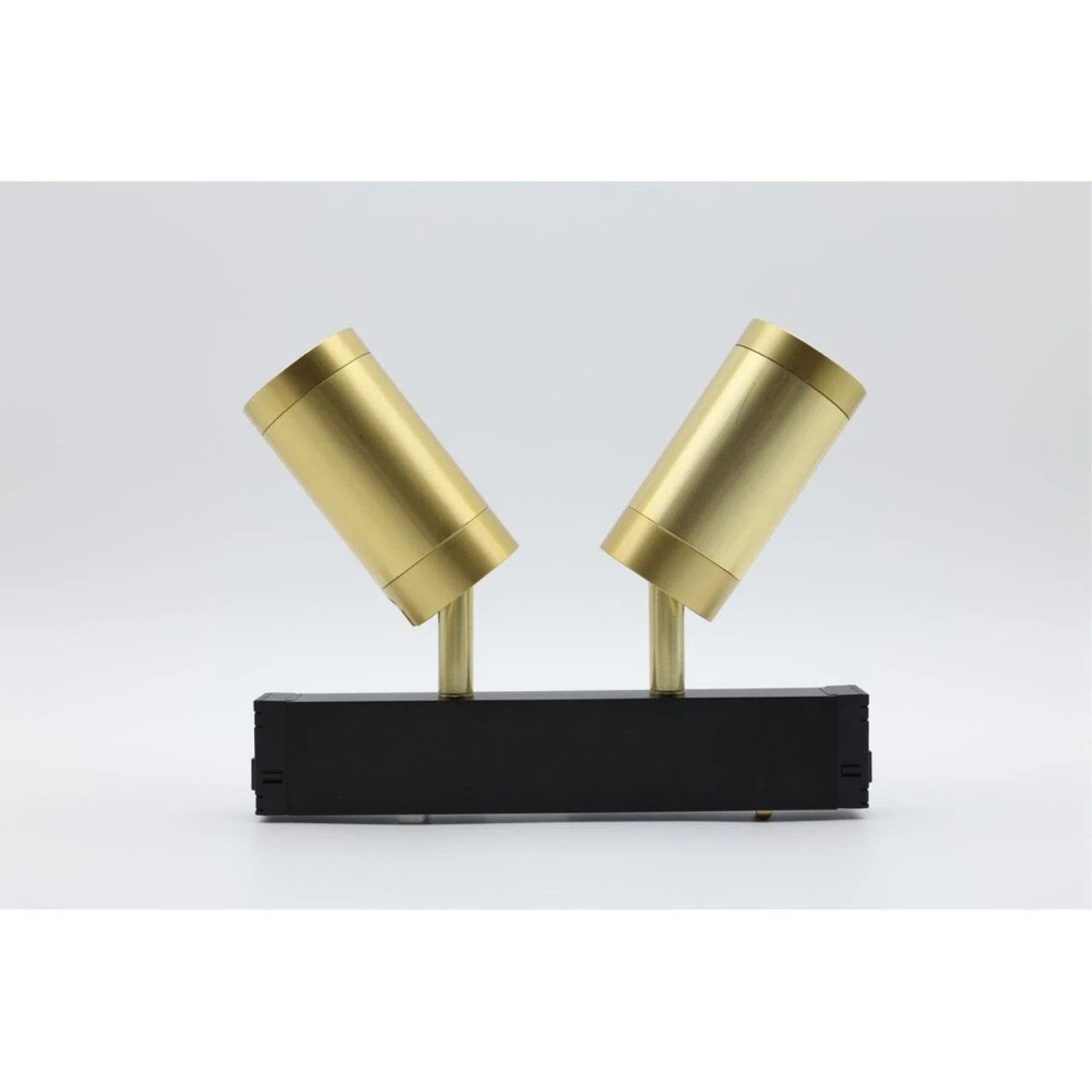 Светильник на шине APLOYT Magnetic track 220 APL.0205.10.18