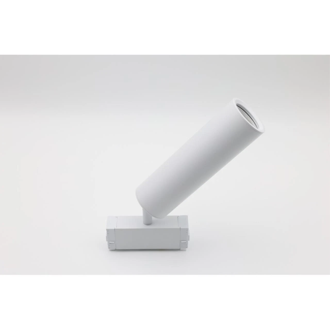 Светильник на шине APLOYT Magnetic track 220 APL.0210.11.01